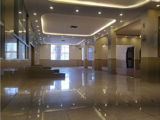 Foto 3 de La Mariscal, Casa Comercial en Venta, 560m2, 7 Ambientes