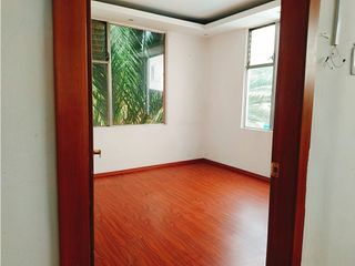 Foto 19 de La Mariscal, Casa Comercial en Venta, 560m2, 7 Ambientes