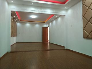 Foto 11 de La Mariscal, Casa Comercial en Venta, 560m2, 7 Ambientes