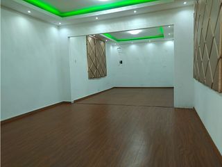 Foto 8 de La Mariscal, Casa Comercial en Venta, 560m2, 7 Ambientes