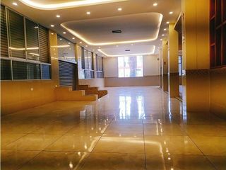 Foto 9 de La Mariscal, Casa Comercial en Venta, 560m2, 7 Ambientes