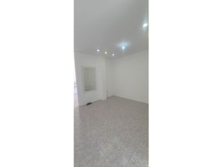 Foto 4 de Se renta apartamento cerca a la universidad ULEAM Manta.