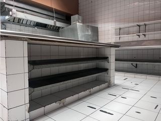 Foto 17 de Monteserrín, Local Comercial en Renta, 290m2, 3 Ambientes