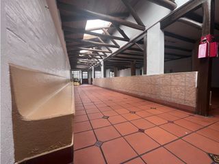 Foto 5 de Monteserrín, Local Comercial en Renta, 290m2, 3 Ambientes