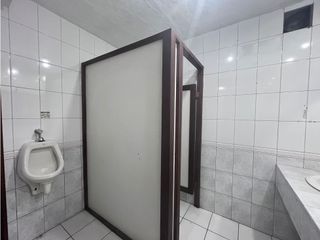 Foto 20 de Monteserrín, Local Comercial en Renta, 290m2, 3 Ambientes