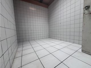Foto 18 de Monteserrín, Local Comercial en Renta, 290m2, 3 Ambientes