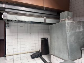 Foto 19 de Monteserrín, Local Comercial en Renta, 290m2, 3 Ambientes