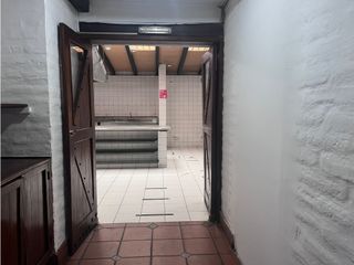 Foto 9 de Monteserrín, Local Comercial en Renta, 290m2, 3 Ambientes