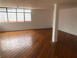 Foto 1 de Jipijapa, Casa Comercial en Venta, 365m2, 2 Locales, 3 Suite