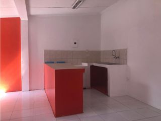 Foto 8 de Jipijapa, Casa Comercial en Venta, 365m2, 2 Locales, 3 Suite
