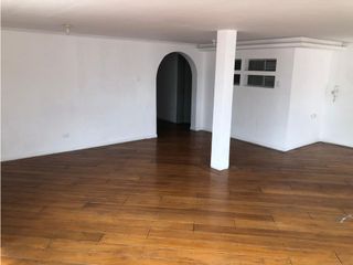 Foto 2 de Jipijapa, Casa Comercial en Venta, 365m2, 2 Locales, 3 Suite