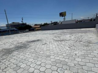 Foto 17 de Patio comercial renta norte de Quito sector Calderon Av principal