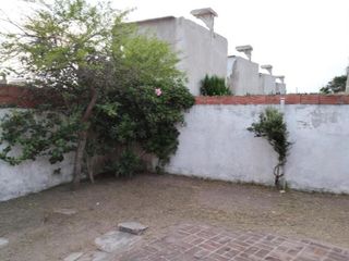 Foto 4 de PH en venta - 1 Dormitorio 1 Baño - Cochera - 140Mts2 - Mar del Tuyú