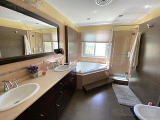 Foto 14 de Casa sobre lote a la laguna en venta en Barrancas del Lago