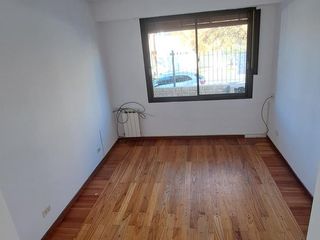 Foto 4 de Casa en  ALQUILER 4 Dormitorios + escritorio, Zona CENTRO