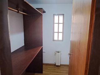 Foto 32 de Casa en  ALQUILER 4 Dormitorios + escritorio, Zona CENTRO