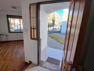 Foto 3 de Casa en  ALQUILER 4 Dormitorios + escritorio, Zona CENTRO