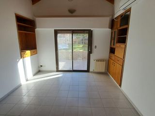 Foto 5 de Casa en  ALQUILER 4 Dormitorios + escritorio, Zona CENTRO