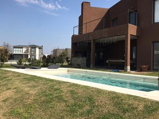 Foto 38 de Venta Casa en El Cantón, Escobar. 4 dormitorios