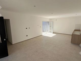 Foto 5 de En venta, Dúplex de 2 Dormitorios, B° Renke, Plottier
