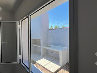 Foto 8 de En venta, Dúplex de 2 Dormitorios, B° Renke, Plottier