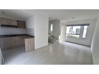Foto 1 de Pomasqui, Casa en Renta, 150m2, 3 Habitaciones