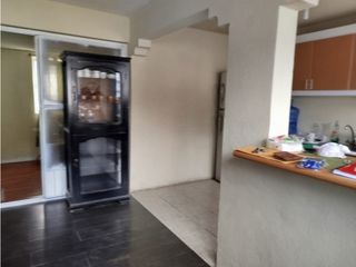 Foto 19 de Mitad del Mundo, Galpón en Renta, 690m2, 1 Ambiente