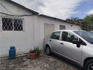 Foto 18 de Mitad del Mundo, Galpón en Renta, 690m2, 1 Ambiente