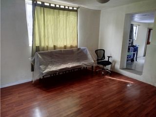 Foto 13 de Mitad del Mundo, Galpón en Renta, 690m2, 1 Ambiente