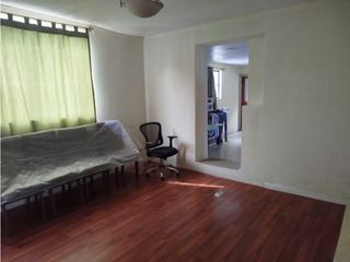 Foto 16 de Mitad del Mundo, Galpón en Renta, 690m2, 1 Ambiente