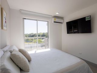Foto 12 de Serena del Mar - Alquiler de Apartamento Amoblado en Zinnia.