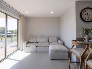 Foto 5 de Serena del Mar - Alquiler de Apartamento Amoblado en Zinnia.
