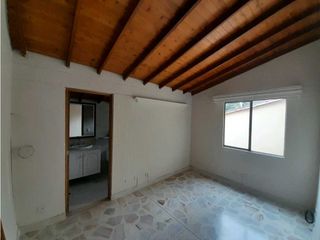 Foto 21 de Alquiler Casa Envigado Loma Brujas 8589348DL