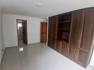 Foto 17 de RENTA APARTAMENTO AMPLIO EN LA CIRCUNVALAR