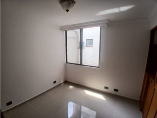 Foto 14 de RENTA APARTAMENTO AMPLIO EN LA CIRCUNVALAR