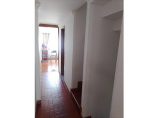 Foto 6 de Se Vende Casa de 4 Pisos Frente a Parque – Suba, Bogotá