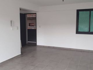 Foto 3 de Alquiler dpto en Godoy Cruz- dos ambientes
