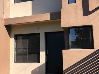 Foto 2 de 4 Duplex en venta - 2 dormitorios
