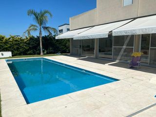 Foto 20 de Venta Casa a La Laguna 4 Amb c/Piscina en San Benito Villanueva Tigre