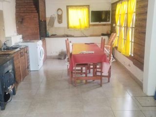 Foto 29 de Casa de 170m2, con terreno de 530m2, Villa Turismo, El Bolsón