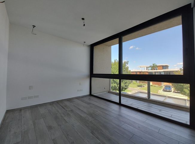 place photo 49