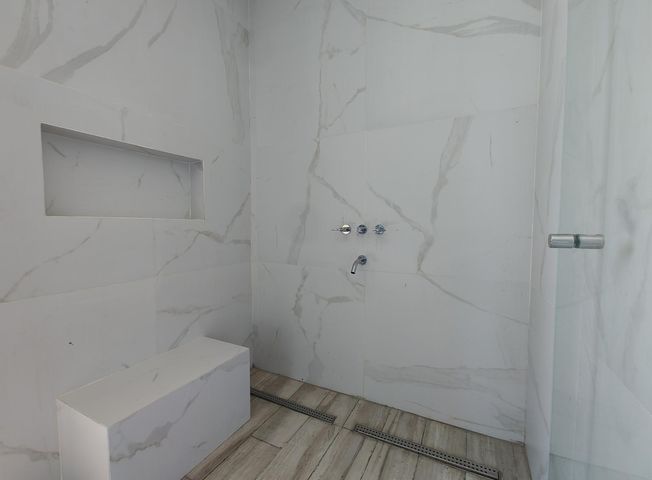 place photo 69