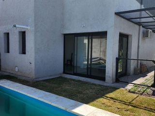 Foto 21 de Duplex  en Distrito Sur