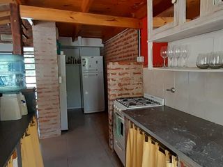 Foto 3 de Casa en venta en Quequén - Necochea - 4 ambientes con pileta