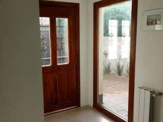 Foto 2 de Casa en venta en Quequén - Necochea - 4 ambientes con pileta