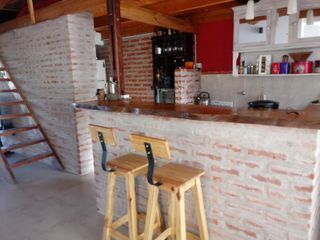 Foto 5 de Casa en venta en Quequén - Necochea - 4 ambientes con pileta