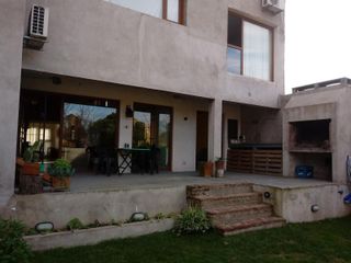 Foto 28 de Casa en venta en Quequén - Necochea - 4 ambientes con pileta