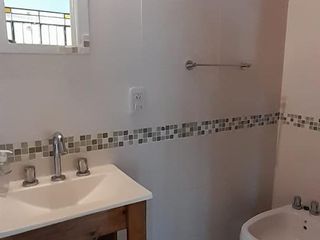 Foto 11 de Casa en venta en Quequén - Necochea - 4 ambientes con pileta
