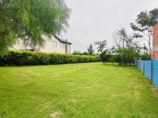 Foto 4 de Terreno  Central 550  m2 - Santa Elena