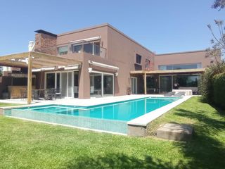 Foto 6 de Casa en El Yacht